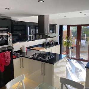 Apartment Near Danson Park And The Main Str, Easy Links To The, Welling